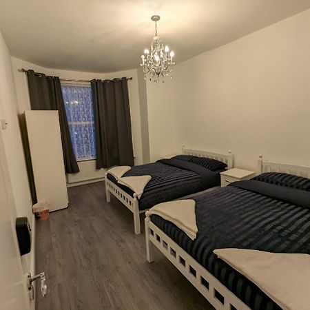Rayan'S Lodge Stratford London Luaran gambar