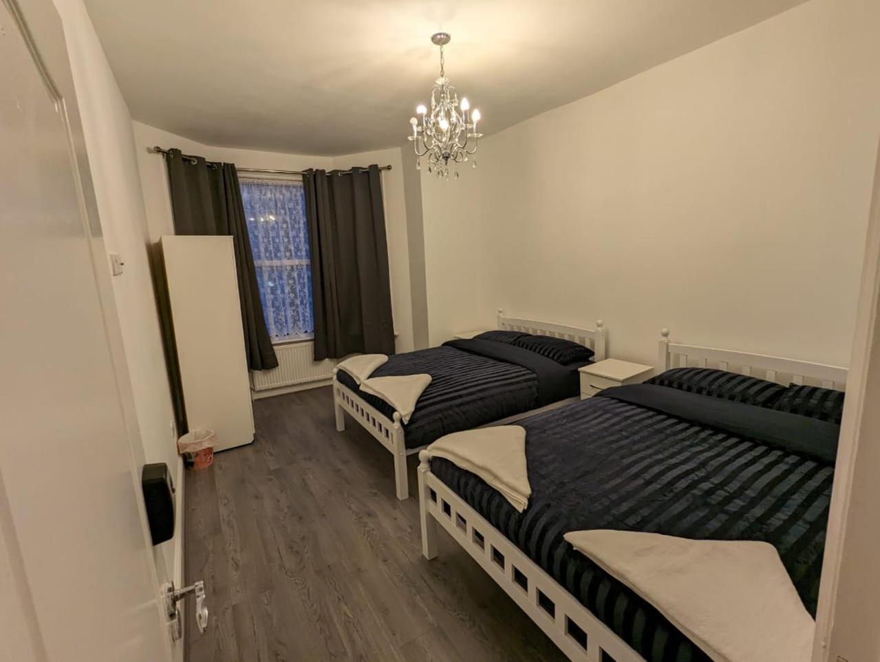 Rayan'S Lodge Stratford London Luaran gambar