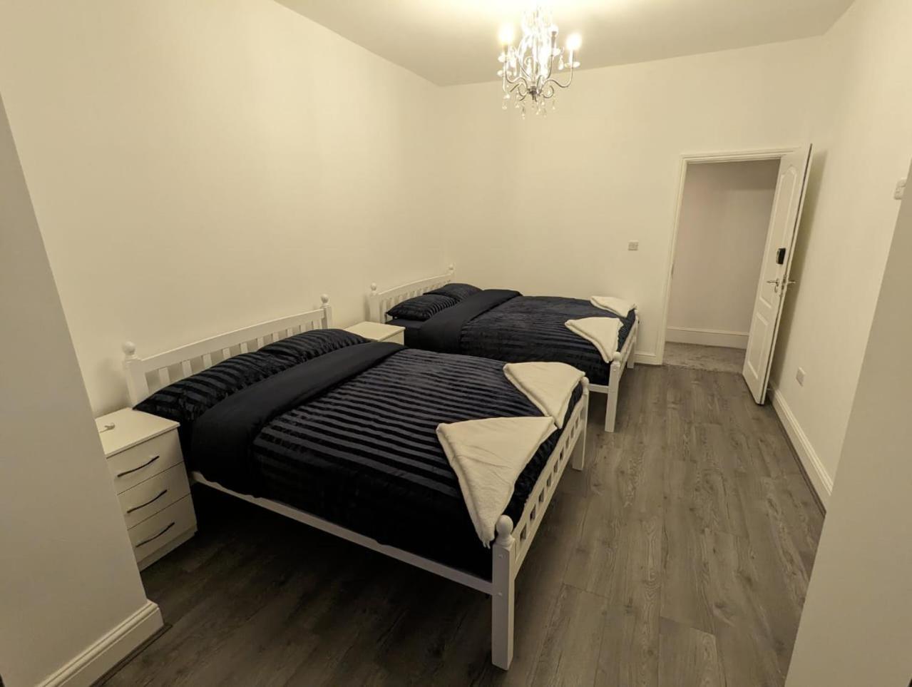 Rayan'S Lodge Stratford London Luaran gambar