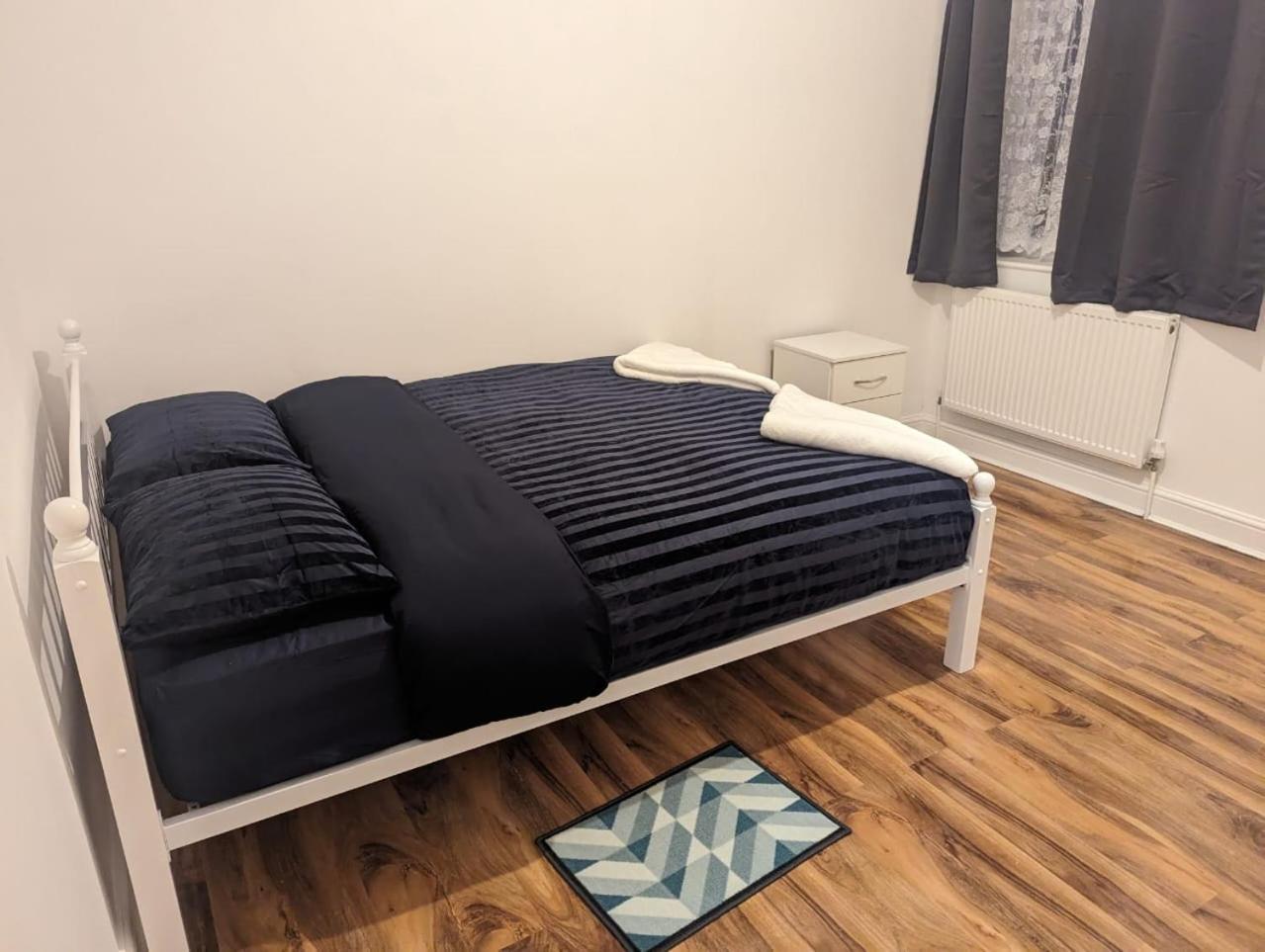 Rayan'S Lodge Stratford London Luaran gambar
