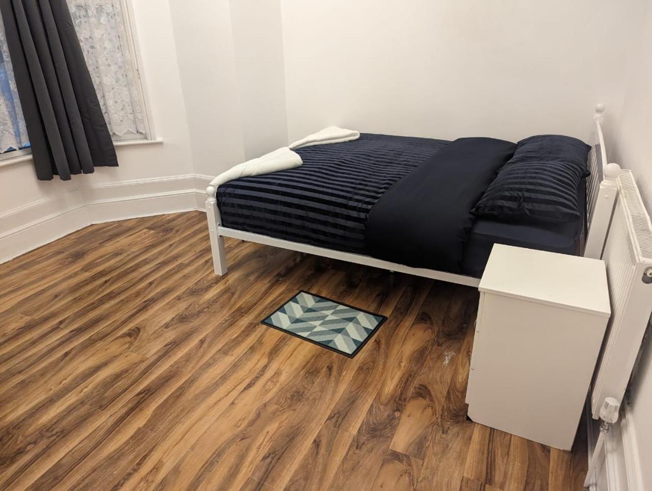 Rayan'S Lodge Stratford London Luaran gambar